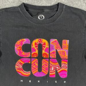 Tropical Relax T-Shirt Mens Small Black Cancun Mexico Graphic Short Sleeve Tee